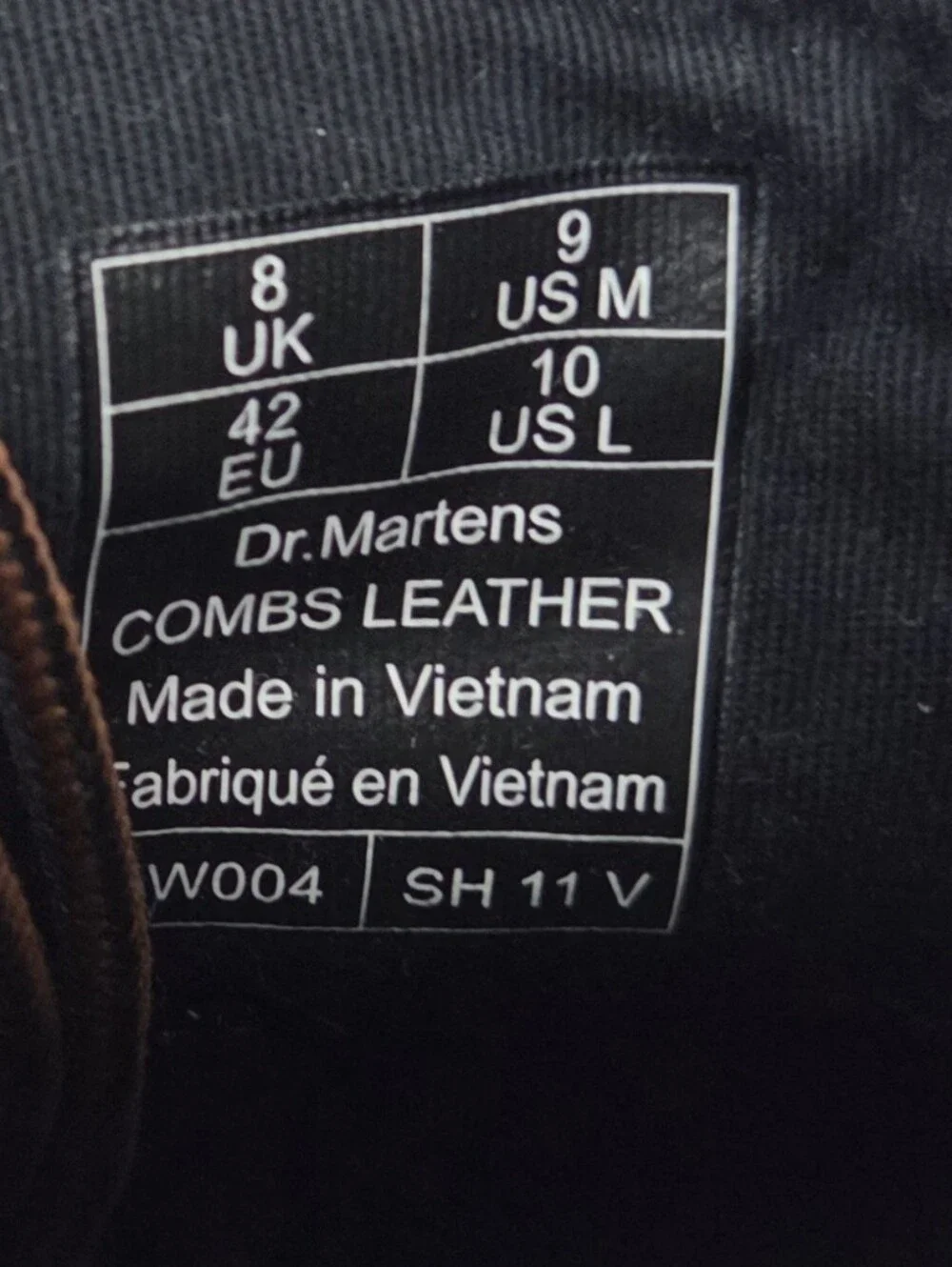Dr. Martens Combs Leather Combat Boots Black‎